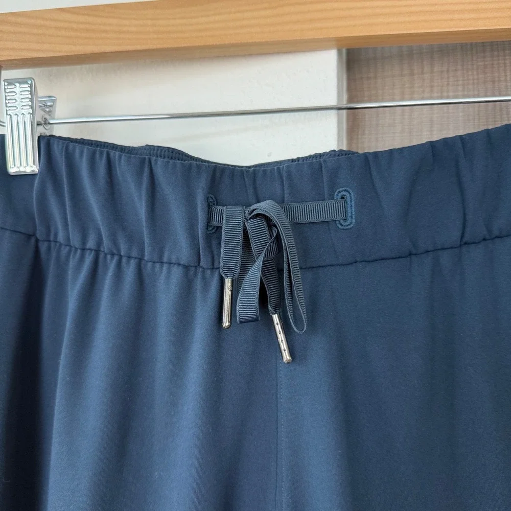 Lululemon On The Fly Pants‎ 28